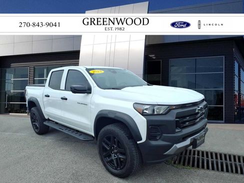 Used 2023 Chevrolet Colorado Trail Boss w/ Technology Package AWD/4WD image 1