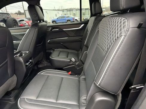 Used 2024 GMC Acadia Denali w/ Super Cruise Package AWD/4WD image 13