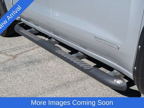 Used 2020 GMC Sierra 1500 Elevation w/ Elevation Value Package RWD image 9