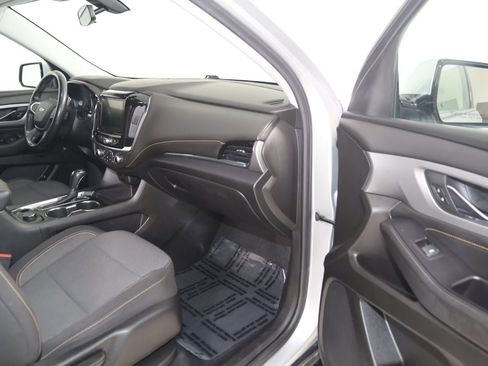 Used 2018 Chevrolet Traverse LT FWD image 41