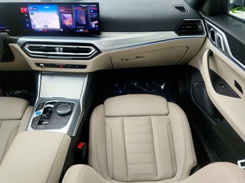 Used 2023 BMW i4 eDrive35 RWD image 52