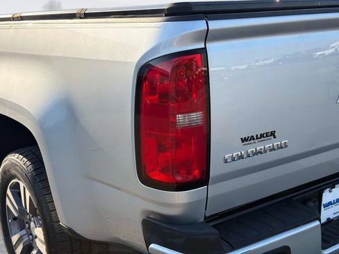 Used 2015 Chevrolet Colorado LT w/ LT Convenience Package RWD image 11