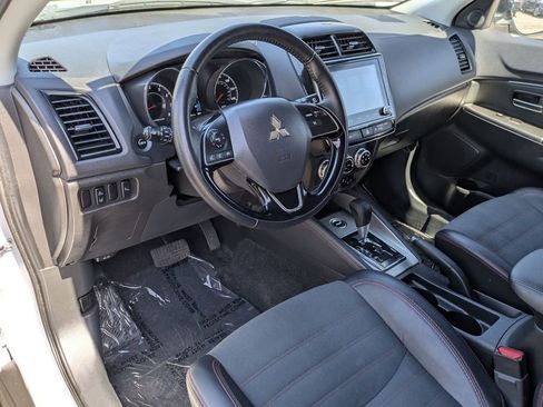 Used 2025 Mitsubishi Outlander Sport SE AWD/4WD image 14