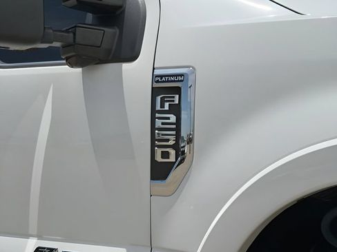 Certified 2021 Ford F250 Platinum w/ Tremor Off-Road Package AWD/4WD image 14