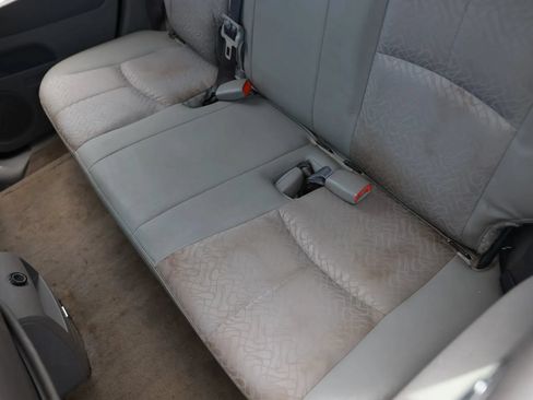 Used 2007 Saturn Vue 2WD V6 w/ Comfort Pkg image 21