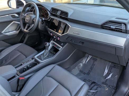 Used 2024 Audi Q3 2.0T Premium w/ Convenience Package image 21