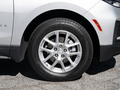 Used 2022 Chevrolet Equinox LS w/ LPO, Floor Liner Package image 11