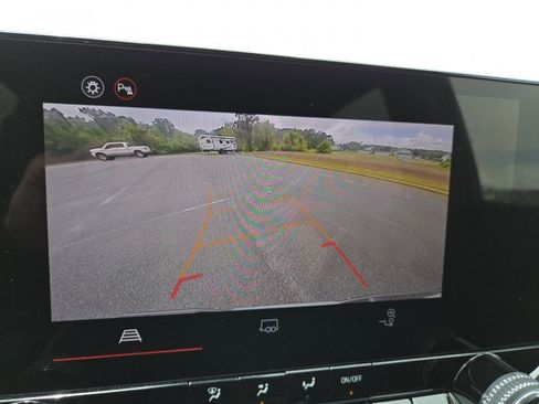 Used 2025 GMC Canyon Elevation w/ Convenience Package RWD image 6