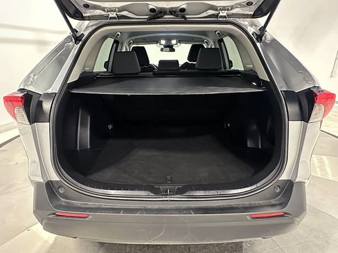 Used 2025 Toyota RAV4 XLE AWD/4WD image 13