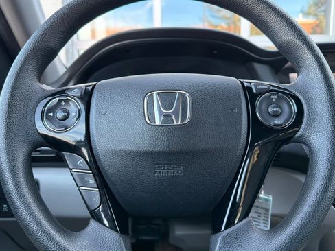 Used 2016 Honda Accord LX image 23