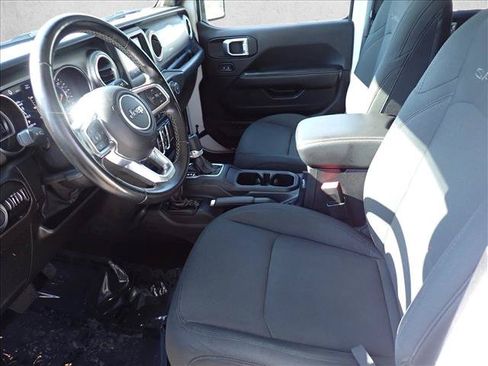 Used 2020 Jeep Wrangler Unlimited Sahara AWD/4WD image 11