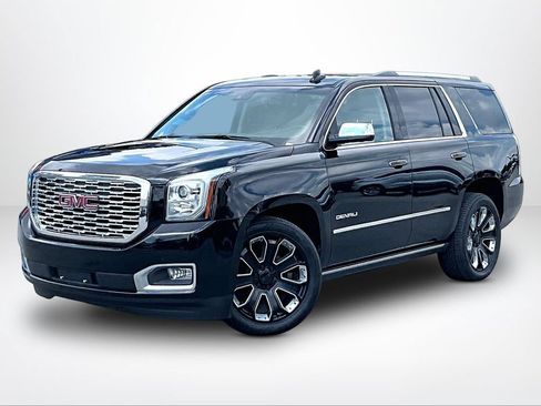 Used 2020 GMC Yukon Denali w/ Denali Ultimate Black Edition AWD/4WD image 2