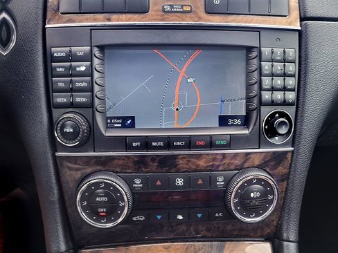 Used 2008 Mercedes-Benz CLK 350 Coupe image 29