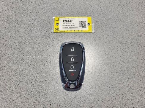 Used 2026 Chevrolet Trax ACTIV w/ Sunroof Package FWD image 30