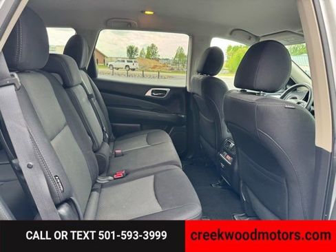 Used 2020 Nissan Pathfinder SV image 13