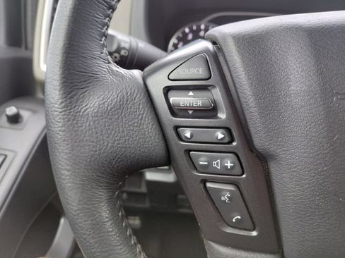 Used 2022 Nissan Frontier SV w/ Technology Package RWD image 25