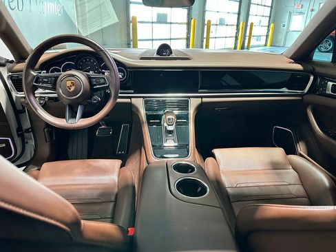 Used 2022 Porsche Panamera 4 AWD/4WD image 6