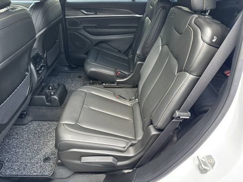 New 2026 Jeep Grand Cherokee L Limited AWD/4WD image 22