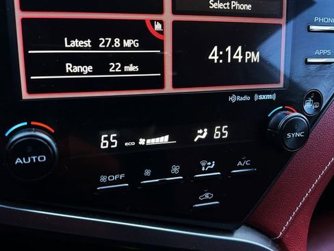 Used 2020 Toyota Camry XSE image 26