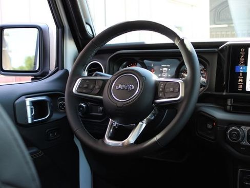 New 2026 Jeep Wrangler Unlimited Sahara AWD/4WD image 48
