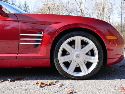 Used 2006 Chrysler Crossfire Limited image 32