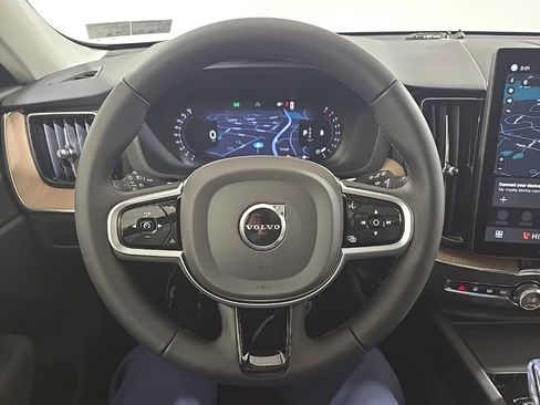 New 2026 Volvo XC60 B5 Plus w/ Protection Package Premier image 9