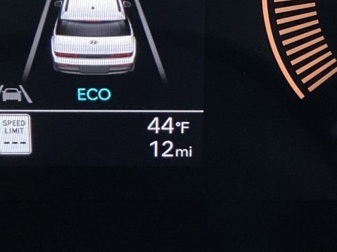 New 2026 Hyundai Santa Fe SE image 6