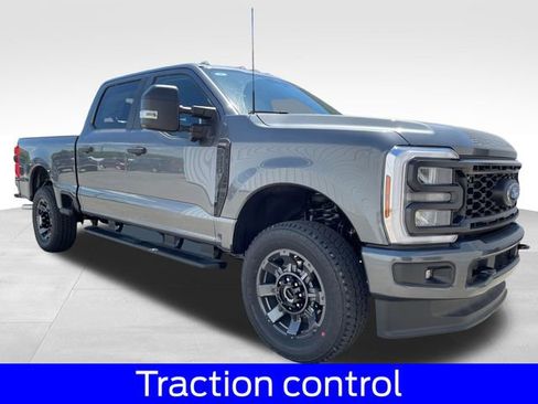 New 2026 Ford F250 4x4 Crew Cab Super Duty image 7