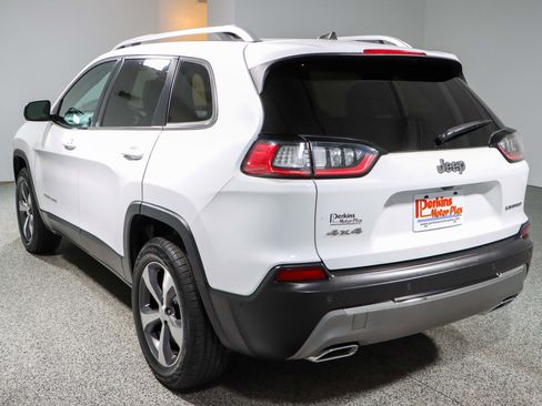 Used 2021 Jeep Cherokee Limited image 9