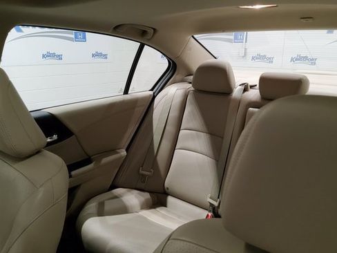 Used 2017 Honda Accord Touring image 48