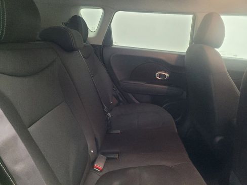 Used 2018 Kia Soul FWD image 19