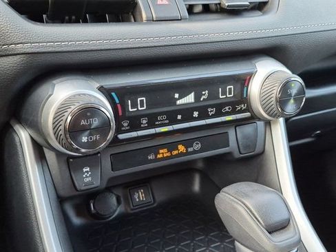 Certified 2025 Toyota RAV4 LE AWD/4WD image 14