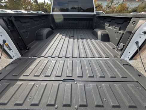 Used 2024 GMC Sierra 2500 AT4 w/ AT4 Premium Plus Package image 32