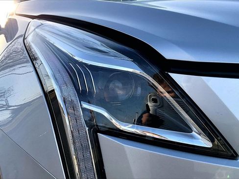 Used 2017 Cadillac XT5 Premium Luxury image 31