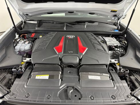 New 2026 Audi RS Q8 performance image 23