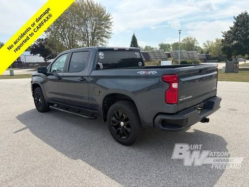 Used 2020 Chevrolet Silverado 1500 Custom w/ Custom Value Package AWD/4WD image 4