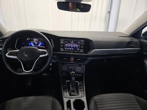 Used 2024 Volkswagen Jetta S FWD image 9