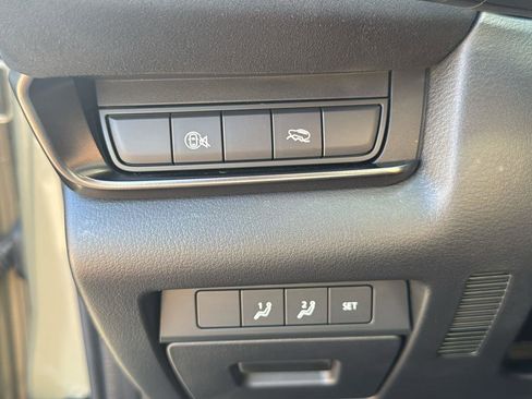 Used 2024 MAZDA CX-30 Carbon image 9