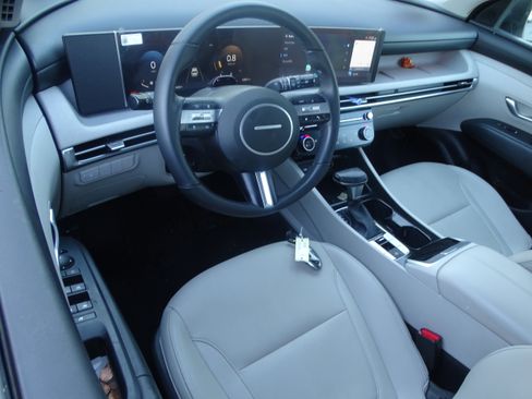Used 2025 Hyundai Tucson SEL image 5