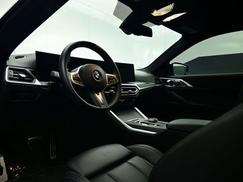 Used 2024 BMW M440i Coupe w/ Premium Package RWD image 33