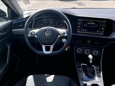 Used 2019 Volkswagen Jetta S w/ Driver Assistance Package FWD image 18