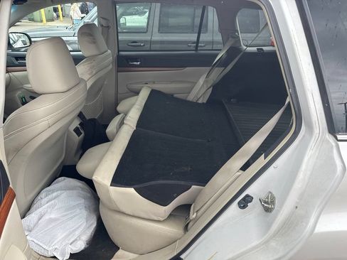 Used 2014 Subaru Outback 2.5i Limited AWD/4WD image 19