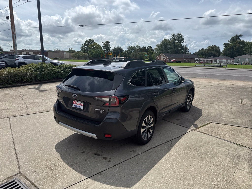 Used 2023 Subaru Outback Limited XT AWD/4WD image 7