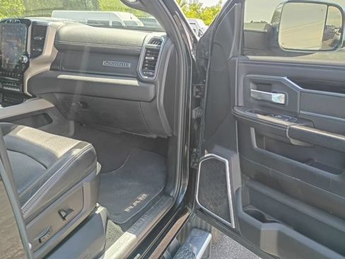 Used 2019 RAM 2500 Laramie AWD/4WD image 5