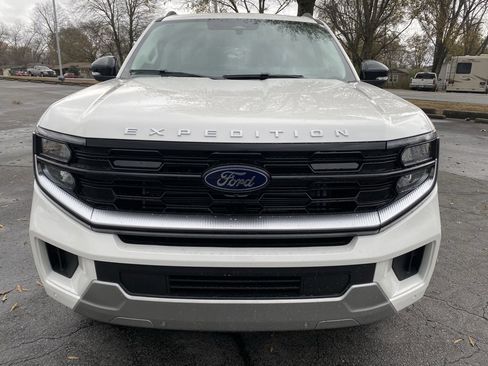 New 2026 Ford Expedition Max Platinum w/ Driver's Package image 2