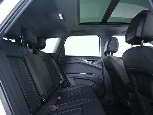 New 2026 Audi Q4 e-tron Premium Plus image 16