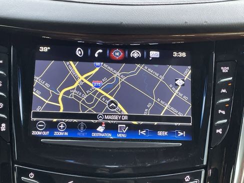 Used 2018 Cadillac Escalade ESV Luxury image 25