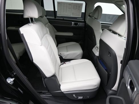 Used 2025 Hyundai Santa Fe Calligraphy AWD/4WD image 27
