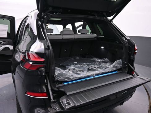 New 2026 BMW X5 xDrive50e w/ Executive Package AWD/4WD image 18