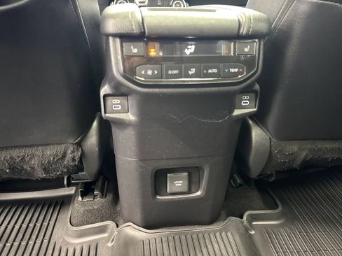 Used 2024 Toyota Grand Highlander AWD image 39
